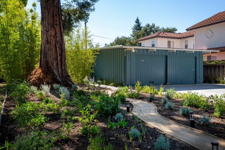 3324 South Court